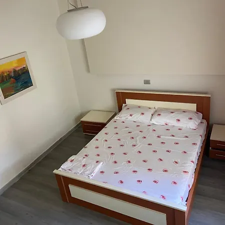 Bylis Affittacamere Golem (Tirana)